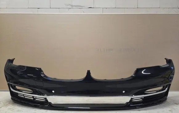 BMW 7 G11 G12 Front bumper 7404718