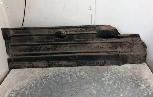 Ford Focus Side bottom protection JX6BF11133BA JX6B-F11133-BA