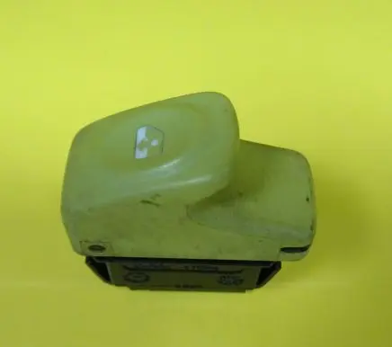 Renault Twingo I Electric window control switch 425386J