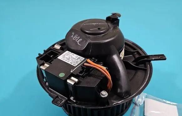 Heater fan/blower