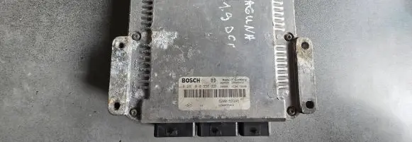 Renault Laguna II Engine control unit/module 0281010556 8200153964