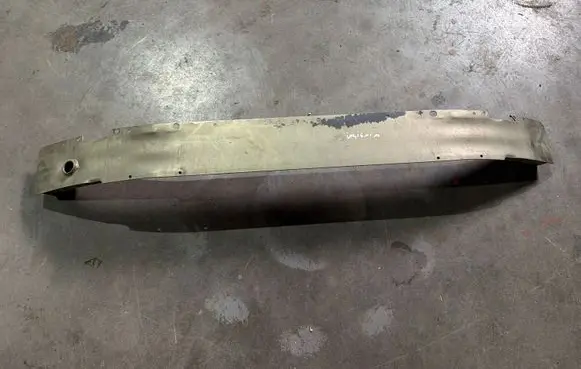Opel Insignia A Front bumper cross member 13235552