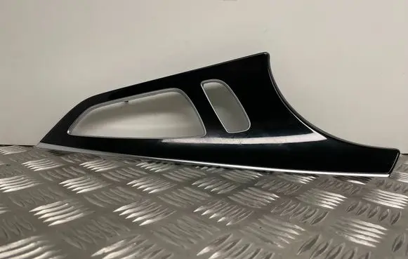 Audi A7 S7 4G Front door trim bar 4G8867410AN