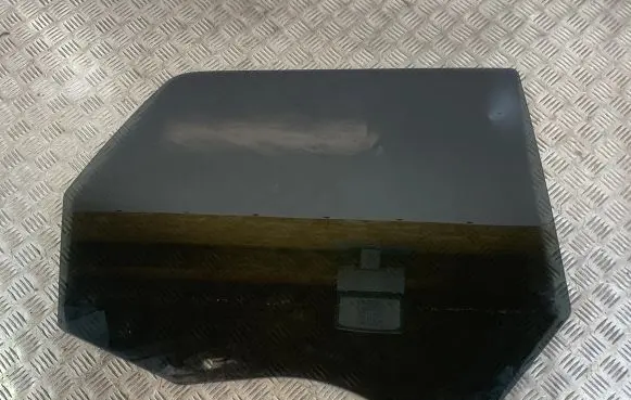 Dodge Durango Rear door window glass