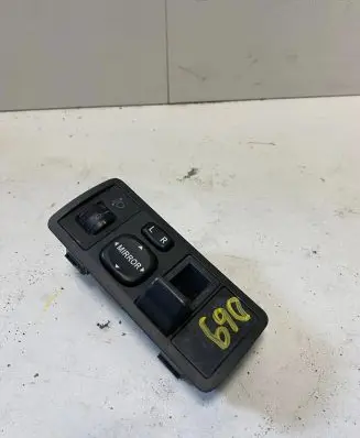 Toyota Corolla Verso E121 A set of switches 777665