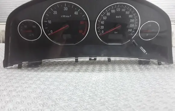 Opel Signum Speedometer (instrument cluster) 13144745WD