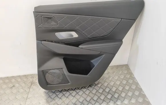 Citroen DS7 Crossback Rear door card panel trim