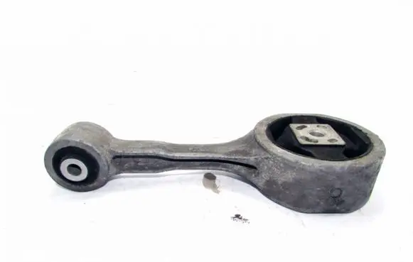 Volkswagen Polo I 86 Engine mount bracket