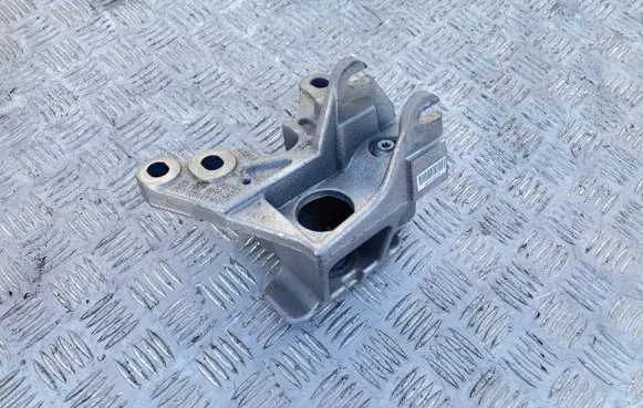Land Rover Range Rover Evoque L551 Engine mount vacuum valve L8D2-6P096