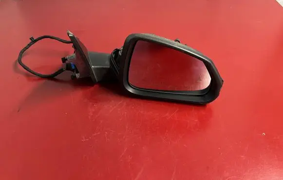 Front door electric wing mirror