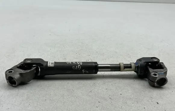 Toyota Verso Steering column universal joint 57090617