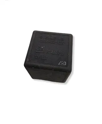 Opel Zafira A Other relay 90464760
