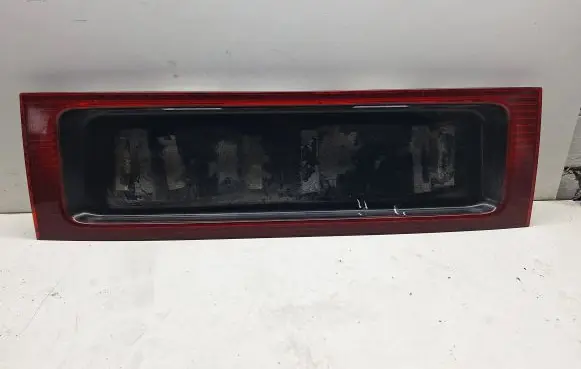 Volkswagen Sharan Rear light center trim bar blend 