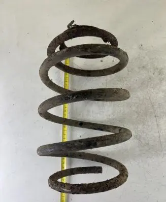 Jeep Cherokee III KJ Rear coil spring