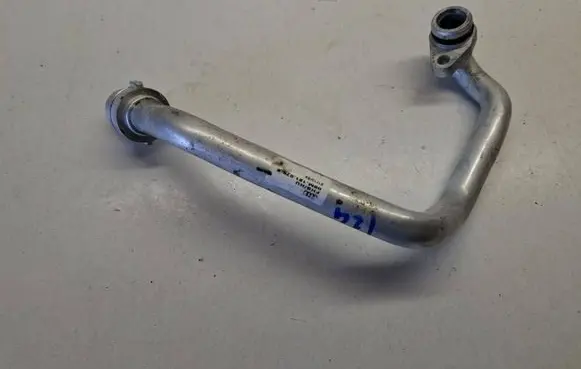 Porsche Macan (95B) Coolant pipe/hose 06M121075