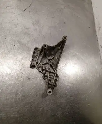 Audi A4 S4 B7 8E 8H Engine mounting bracket 03g199207f