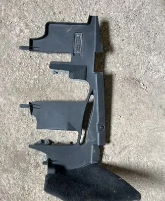 Dashboard lower bottom trim panel