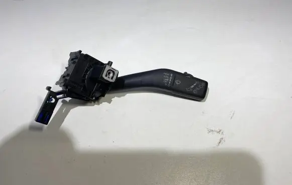 Volkswagen Golf V Wiper control stalk 1K0953519H L860ZL0 H6L9C960ML