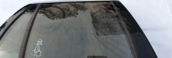 Volvo XC90 Rear door window glass