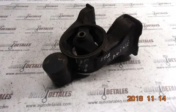 Hyundai i30 Engine mount bracket