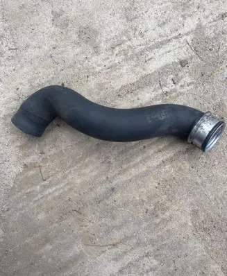 Mercedes-Benz E W211 Engine coolant pipe/hose