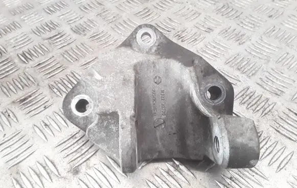 Nissan Qashqai Engine mounting bracket 11332JD700