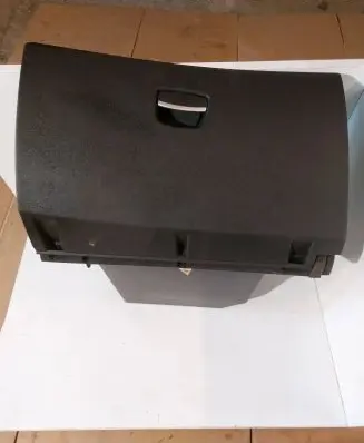 Renault Laguna III Glove box 685000001R