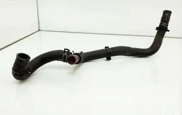 Volkswagen Transporter - Caravelle T4 Engine coolant pipe/hose 701820588A