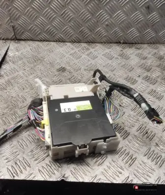 Toyota Yaris Fuse box set 892210d110