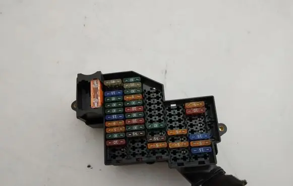 Volkswagen Touareg II Fuse box set 7P0941828B