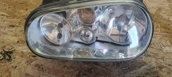 Volkswagen Golf IV Headlight/headlamp 1J1941015B