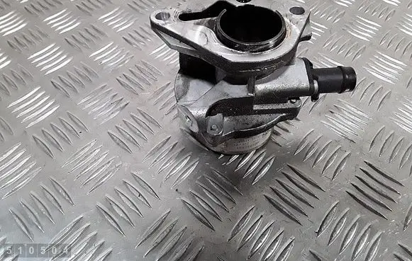 Vacuum pump