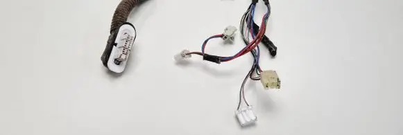 Mazda Xedos 9 Rear door wiring loom 71358966
