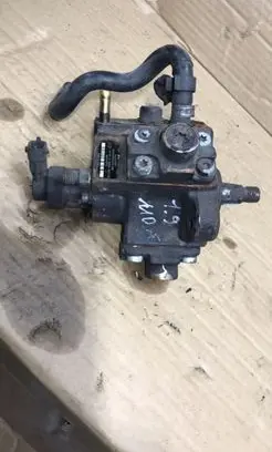 Fuel injection high pressure pump