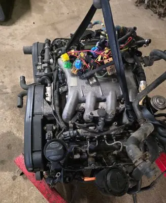 Audi A8 S8 D2 4D Engine 