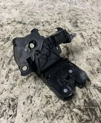 Audi A6 S6 C6 4F Tailgate/trunk/boot lock/catch/latch