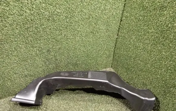 Land Rover Defender Air intake duct part L8B201454AB L8B201454