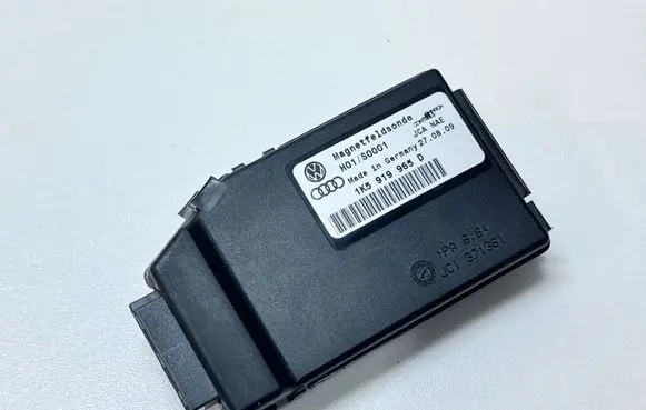 Volkswagen Jetta V Other control units/modules 1K5919965D