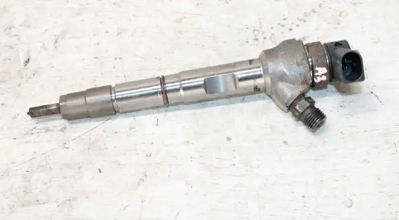 Audi A6 S6 C7 4G Fuel injector 04L130277AE 0445110471