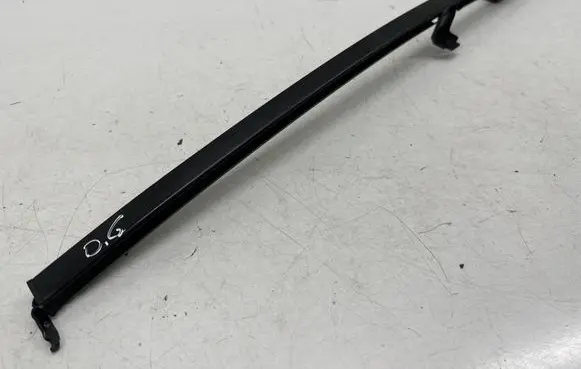 Nissan Leaf II (ZE1) Rear door trim (molding)