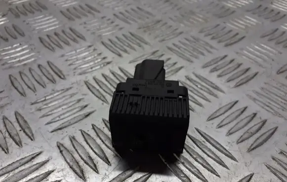 Volkswagen Polo IV 9N3 Headlight level height control switch 6Q0941333B