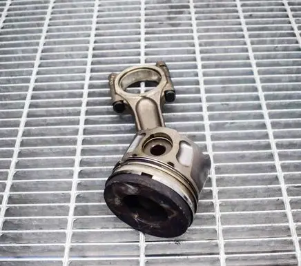Piston