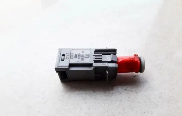 Clutch pedal sensor