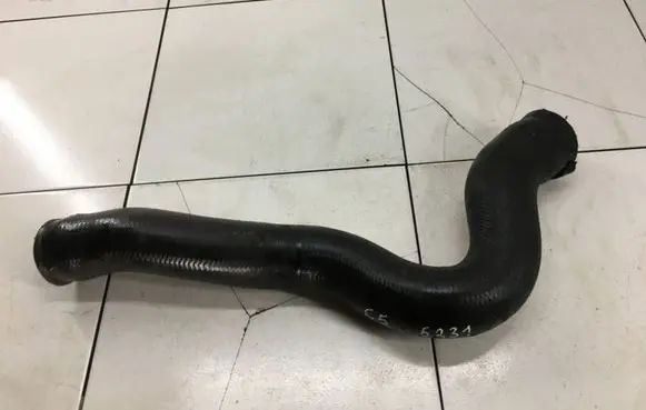 Nissan Almera N16 Intercooler hose/pipe