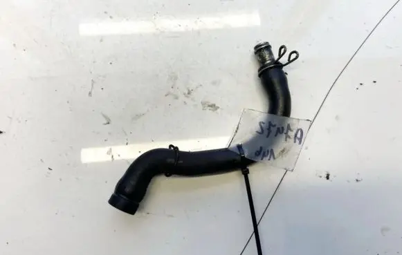 Toyota Avensis T250 Engine coolant pipe/hose