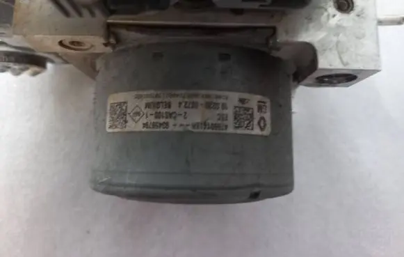 Renault Trafic III (X82) ABS Pump 476601418r