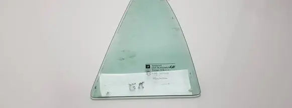 Opel Astra G Rear vent window glass 43R007022 DOT36AS2M129
