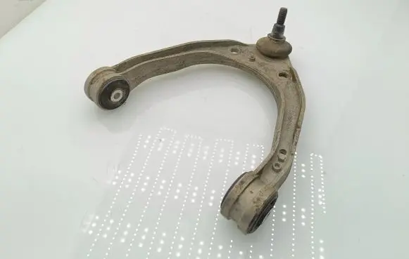 Audi Q7 4L Front upper control arm/wishbone 7L0407047B
