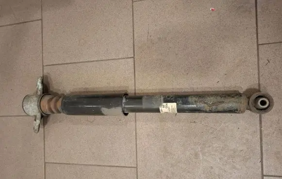 KIA Ceed Rear shock absorber/damper 55300-J7CB0