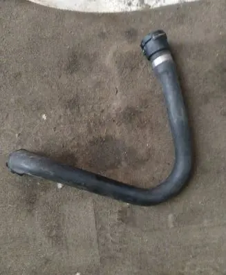 BMW 5 E60 E61 Engine coolant pipe/hose 6917697